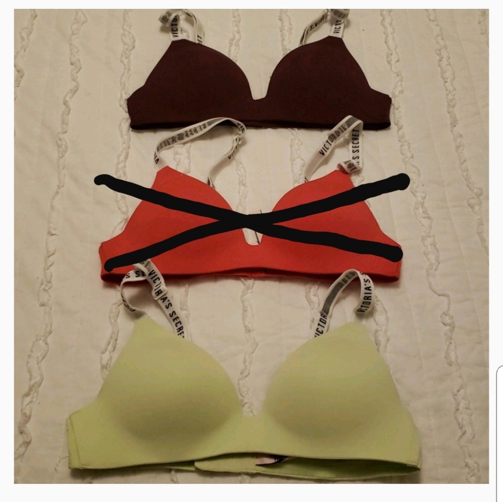 Bundle of 2 Victorias Secret bras. 34A